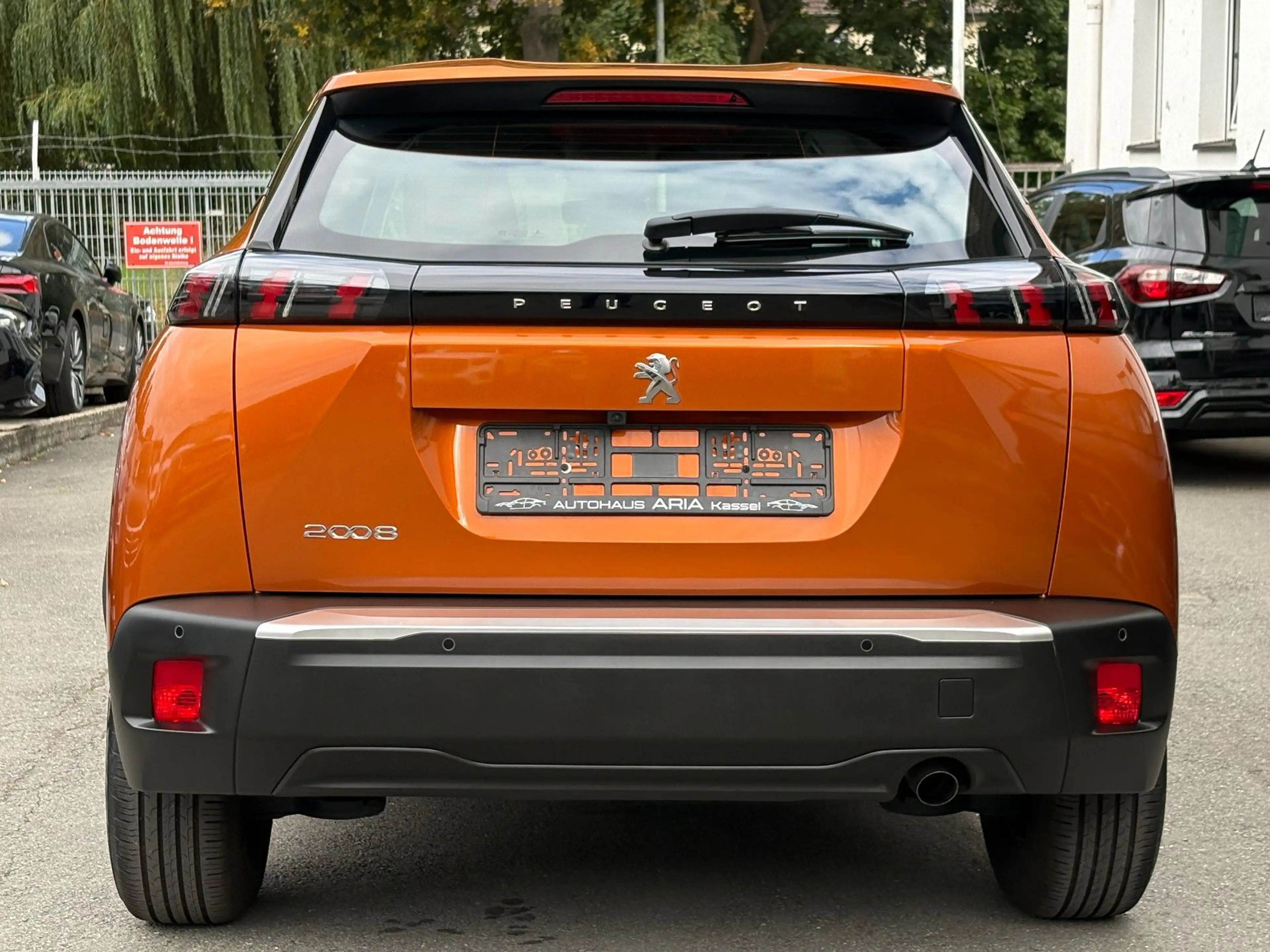 Peugeot 2008 Active LED KAMERA NAVI TEMP SHZ — photo 9