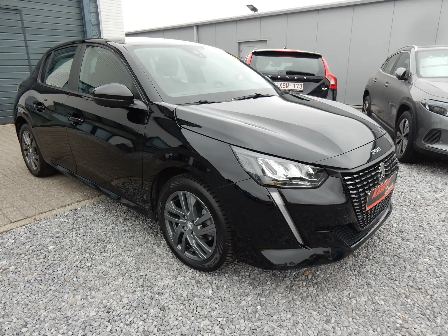 Peugeot 208 1.2i  gps/cruise /gps / 41000km Zwart - 2