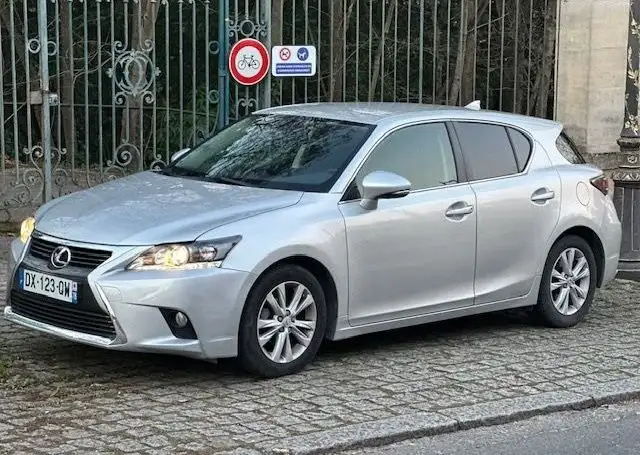 Lexus CT 200h (2) 200h sport edition auto garantie