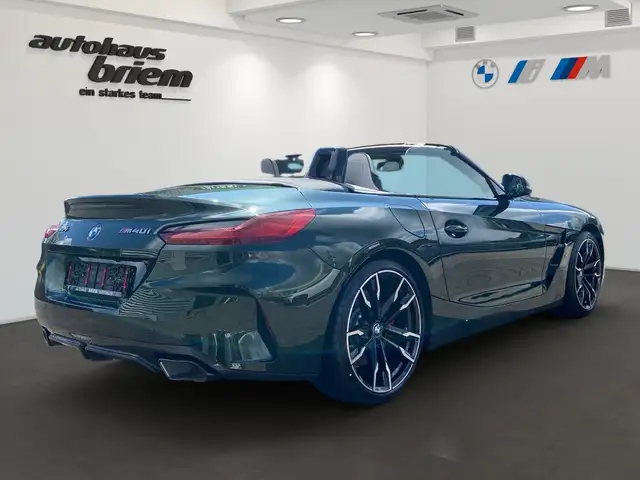 BMW Z4 view 3