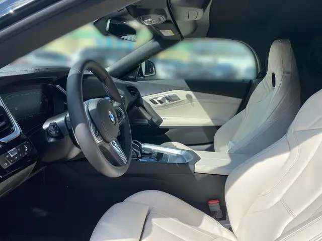 BMW Z4 view 7