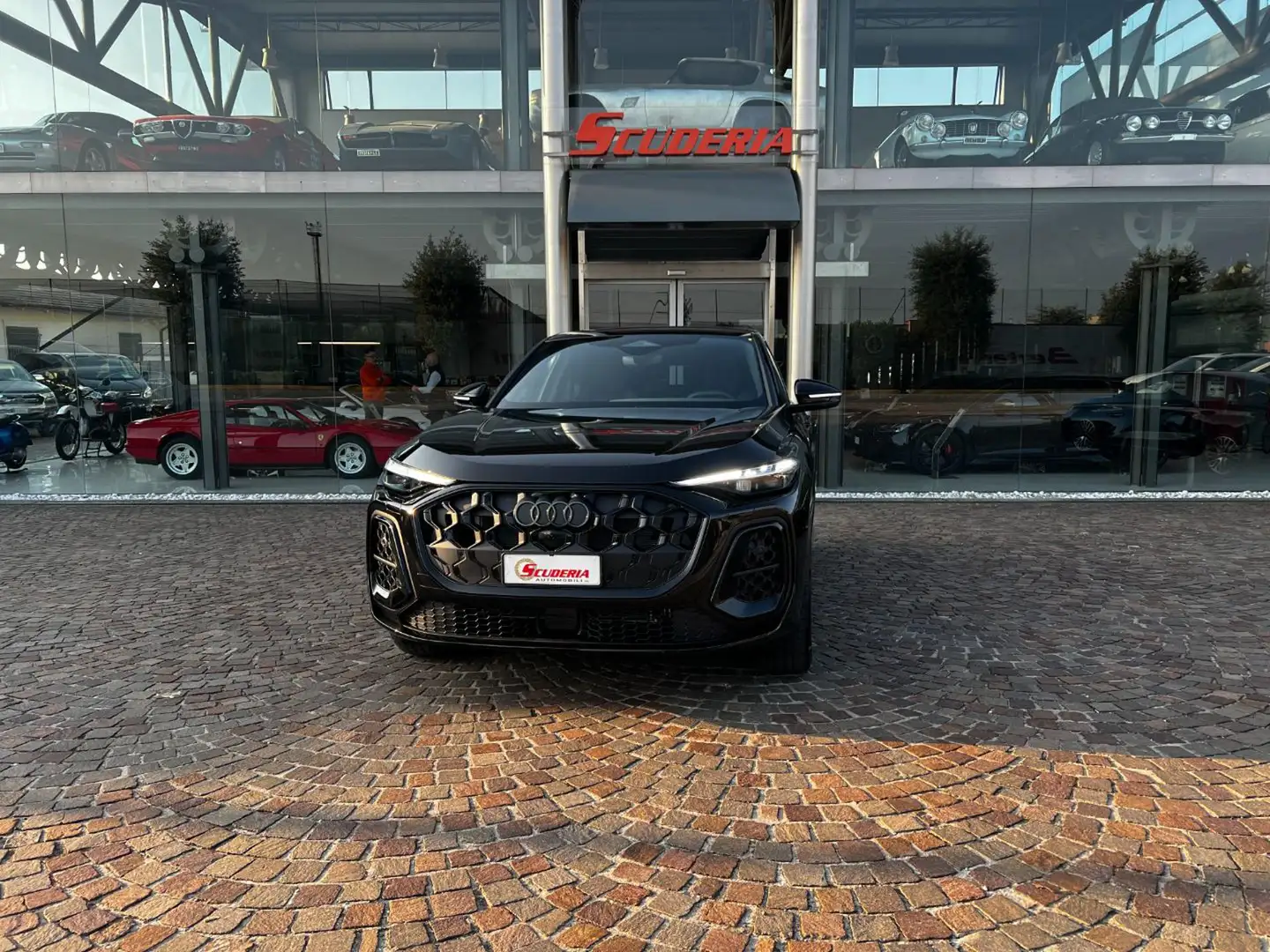 Audi Q5 TDI SPB 150 kW mHEV+ S tronic Q. S line Edition Noir - 1