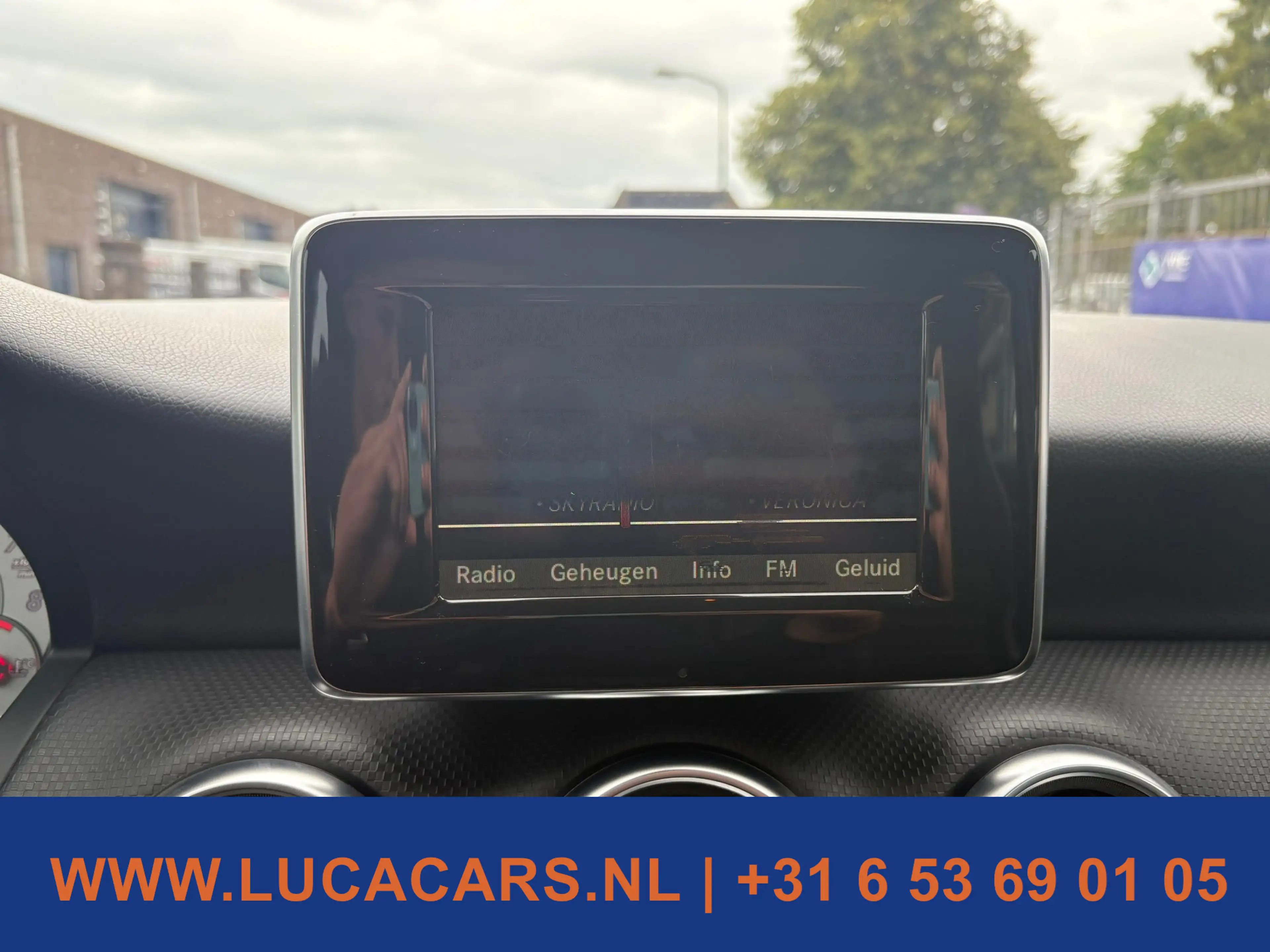 Mercedes-Benz A 180 Prestige AMG 2X SLEUTEL NAP NIEUWE APK! — photo 17