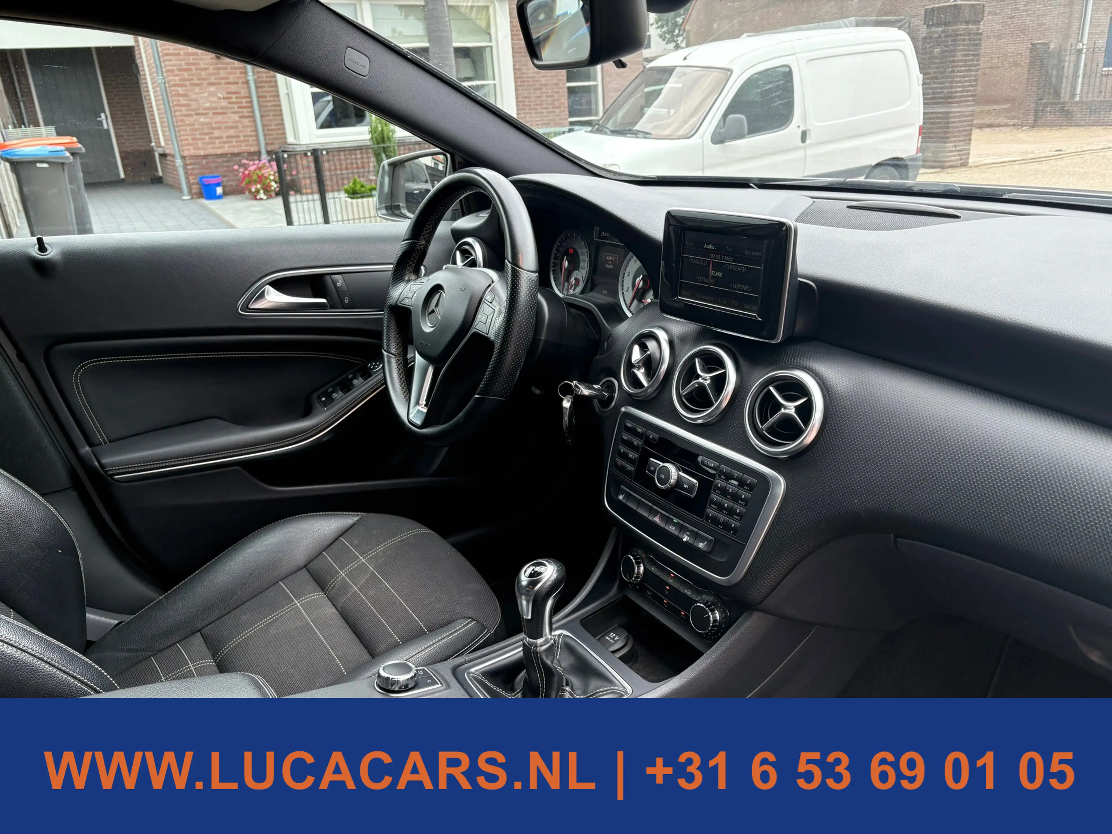Mercedes-Benz A 180 Prestige AMG 2X SLEUTEL NAP NIEUWE APK! — photo 9
