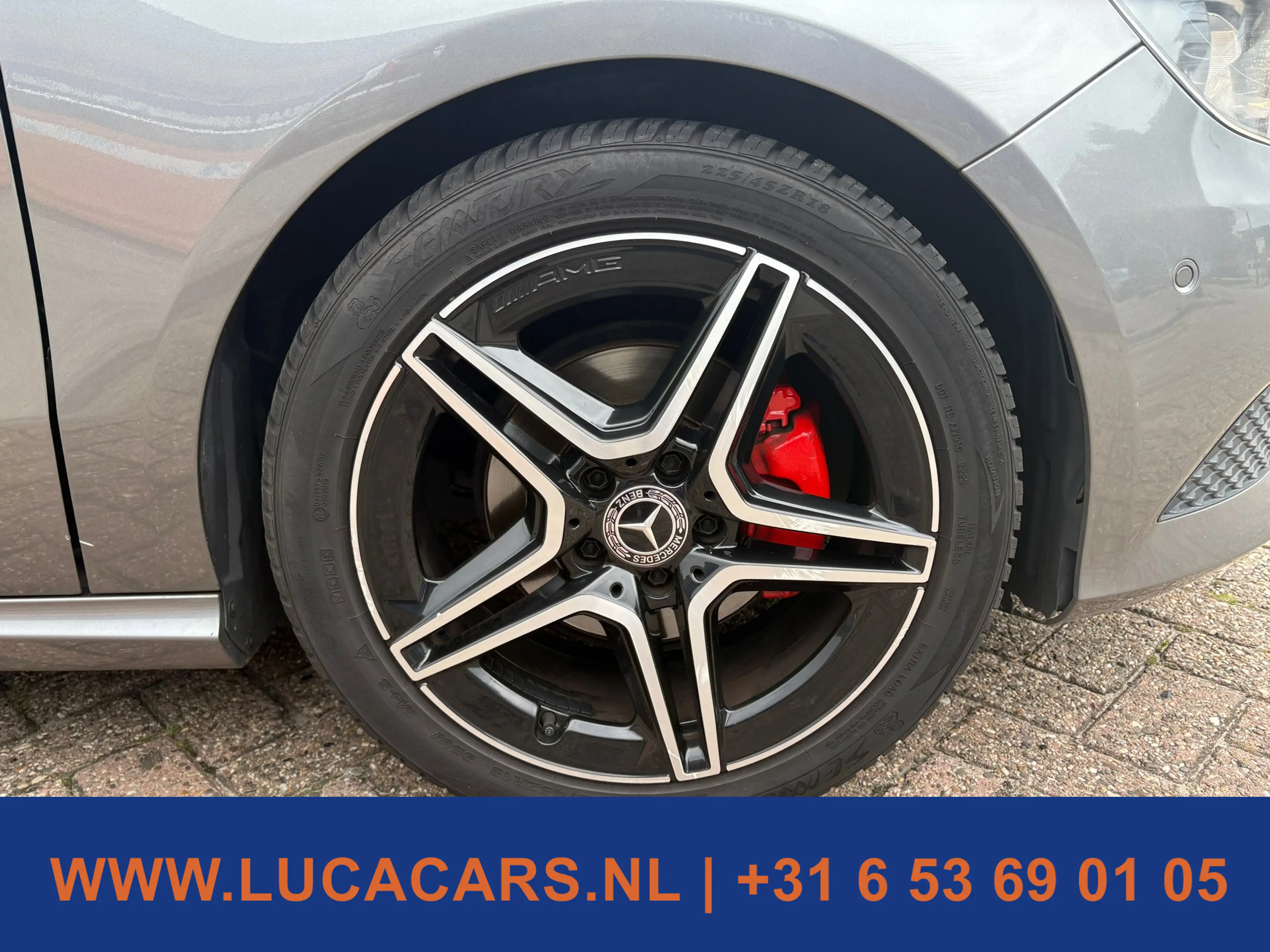 Mercedes-Benz A 180 Prestige AMG 2X SLEUTEL NAP NIEUWE APK! — photo 23