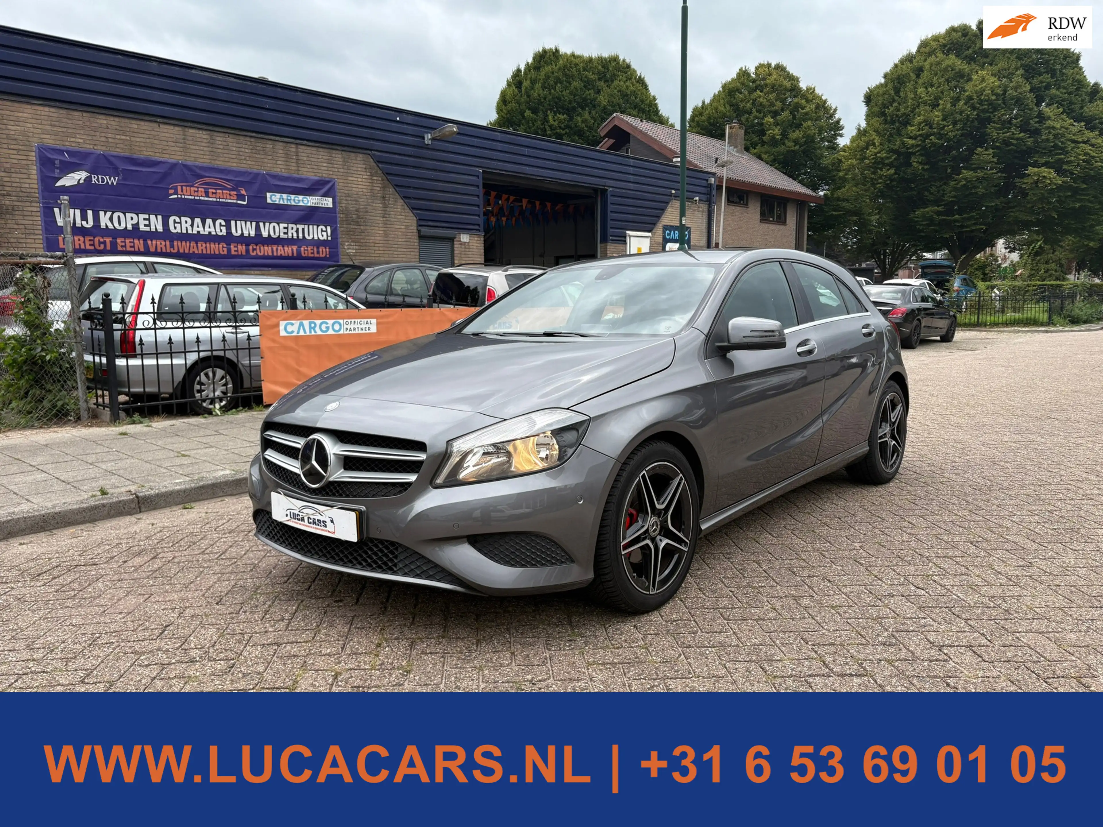 Mercedes-Benz A 180 Prestige AMG 2X SLEUTEL NAP NIEUWE APK!