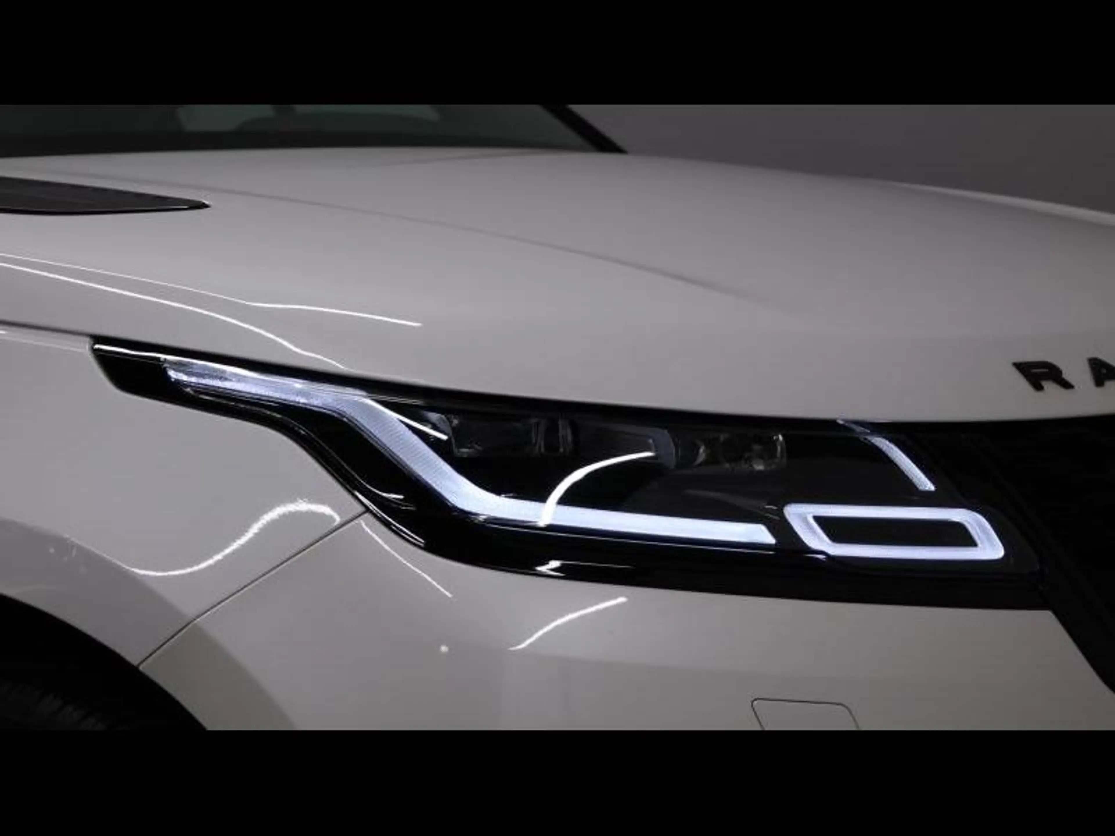 Land Rover Range Rover Velar P400e HSE R-Dynamic PHEV — photo 9