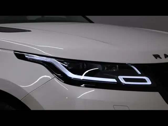 Land Rover Range Rover Velar view 9