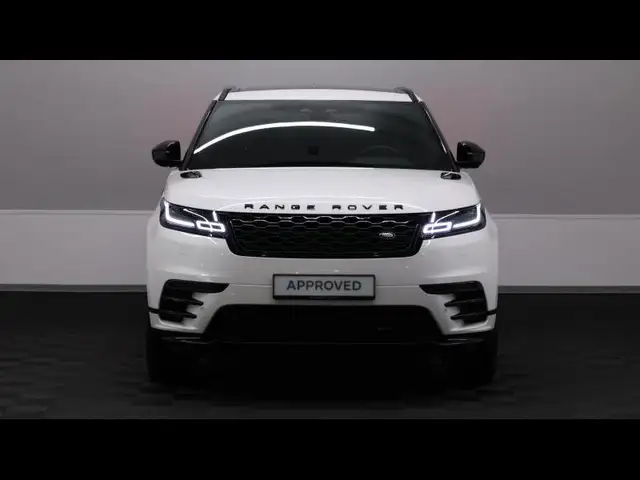 Land Rover Range Rover Velar view 2