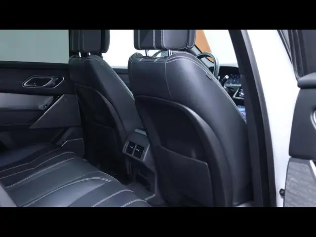 Land Rover Range Rover Velar view 14