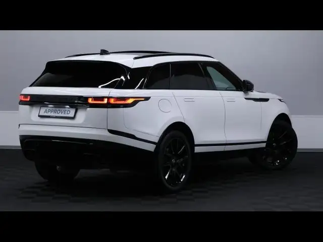 Land Rover Range Rover Velar view 5