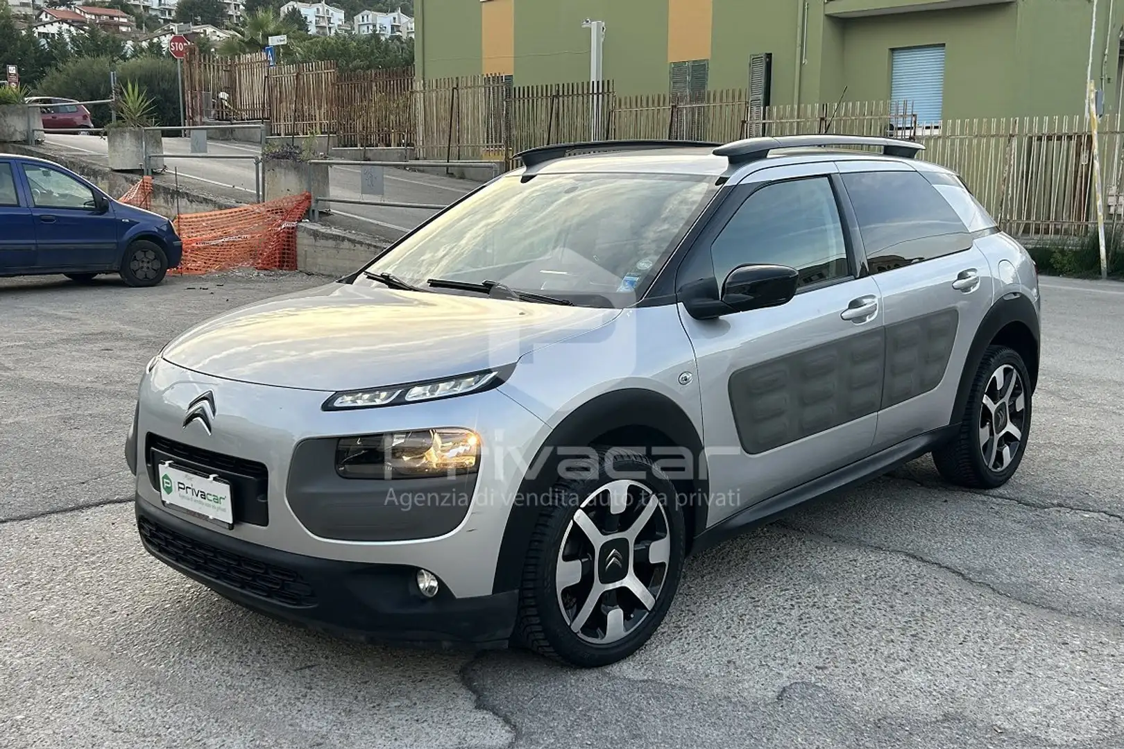 Citroen C4 Cactus BlueHDi 100 Feel Argent - 1