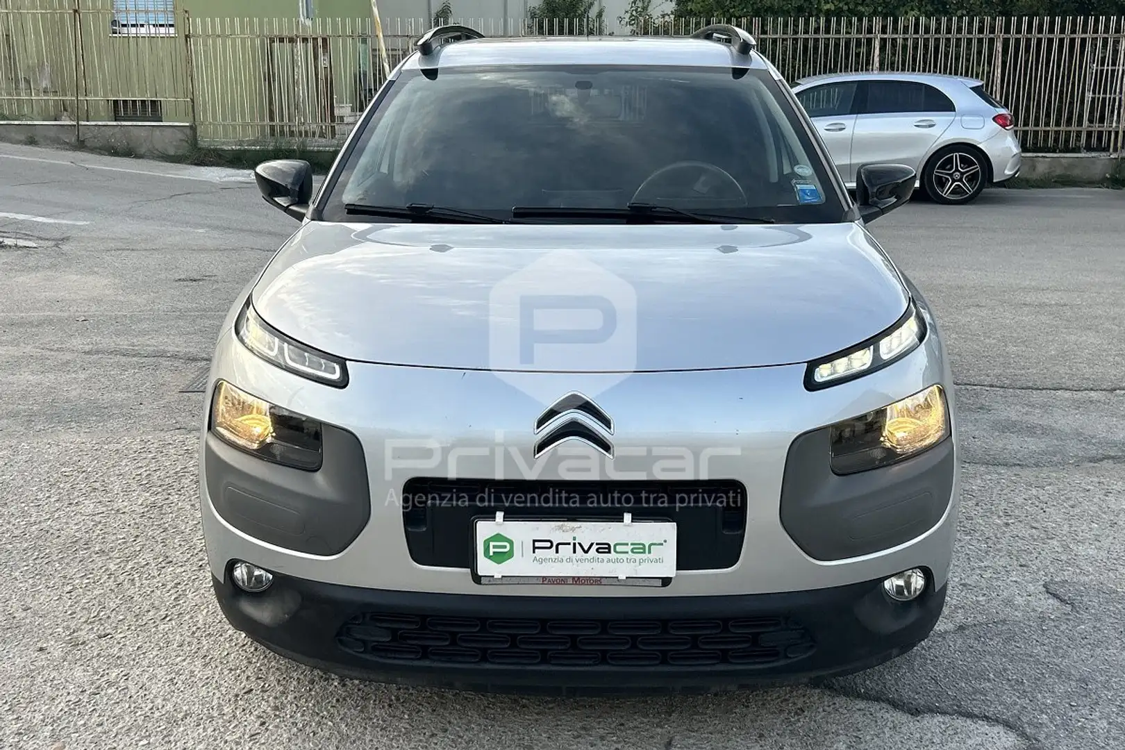 Citroen C4 Cactus BlueHDi 100 Feel Argent - 2