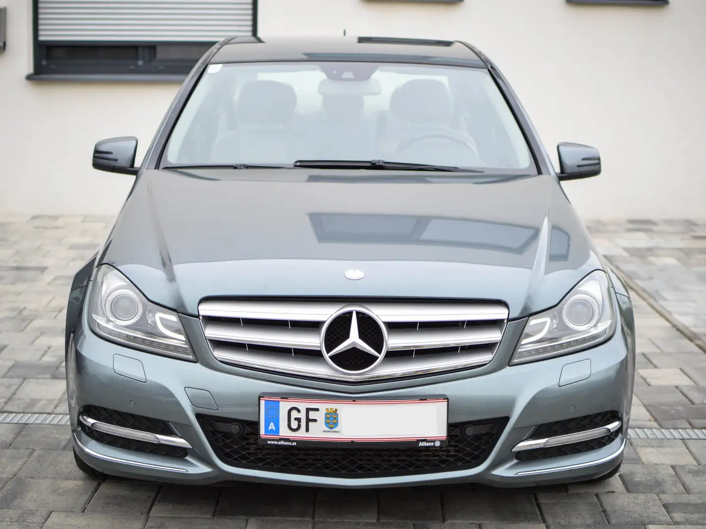 Mercedes-Benz 200 Avantgarde A-Edition BlueEfficiency Aut. Silber - 1