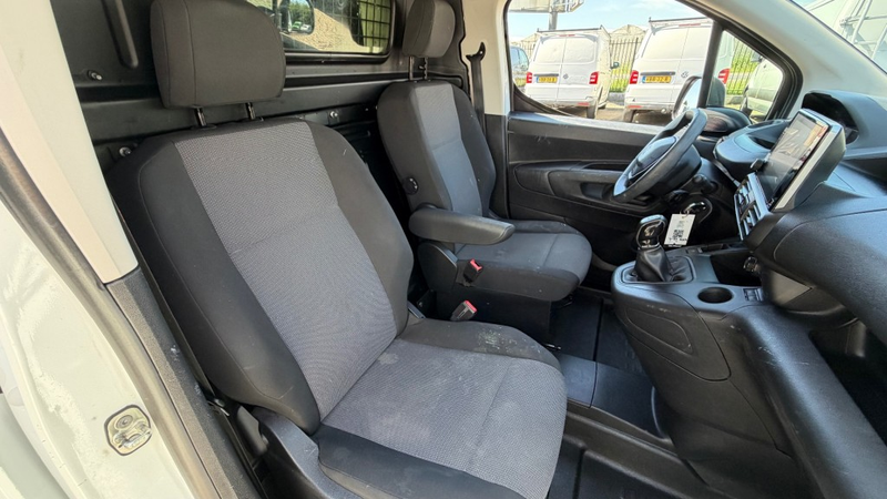Peugeot Partner 1.5 BLEUHDI 56KW 76PK EURO 6 IMPERIAAL/ AIRCO/ CRU — photo 6