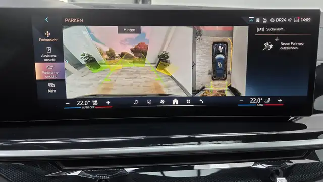 BMW X7 view 13