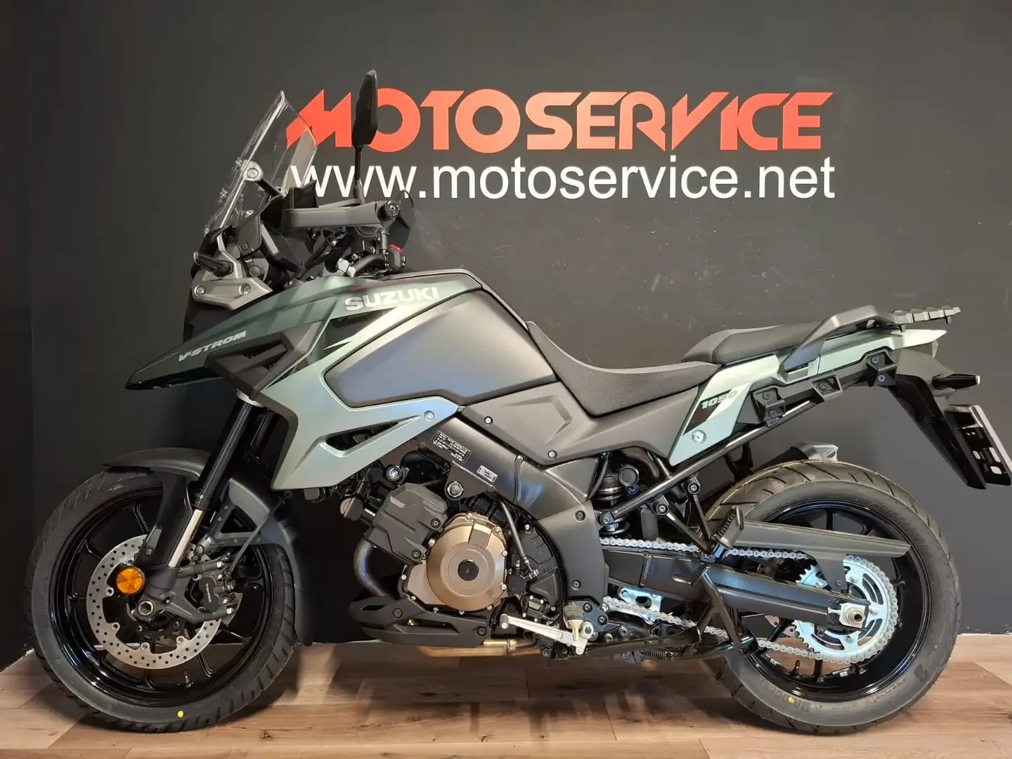 Suzuki V-Strom 1050SE Groen - 1