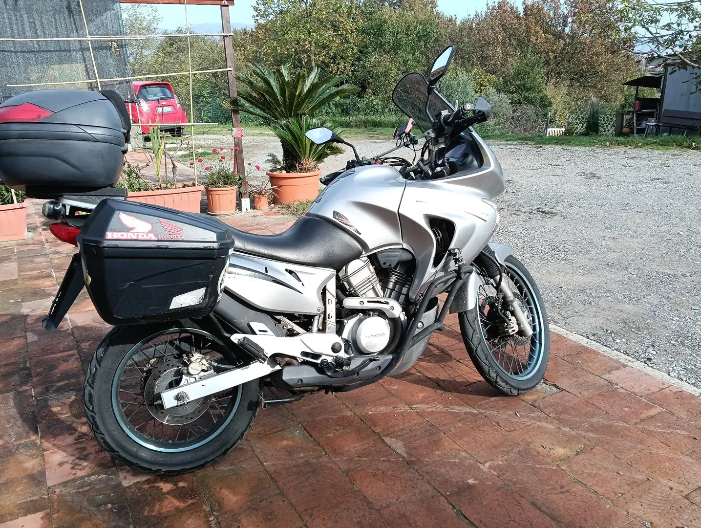 Honda Transalp Srebrny - 1