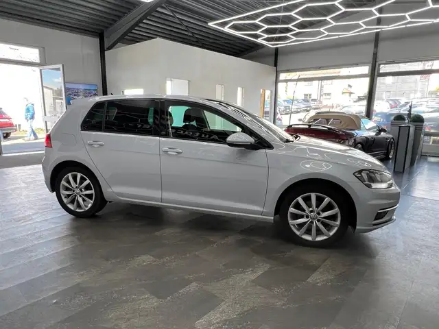 Volkswagen Golf view 12