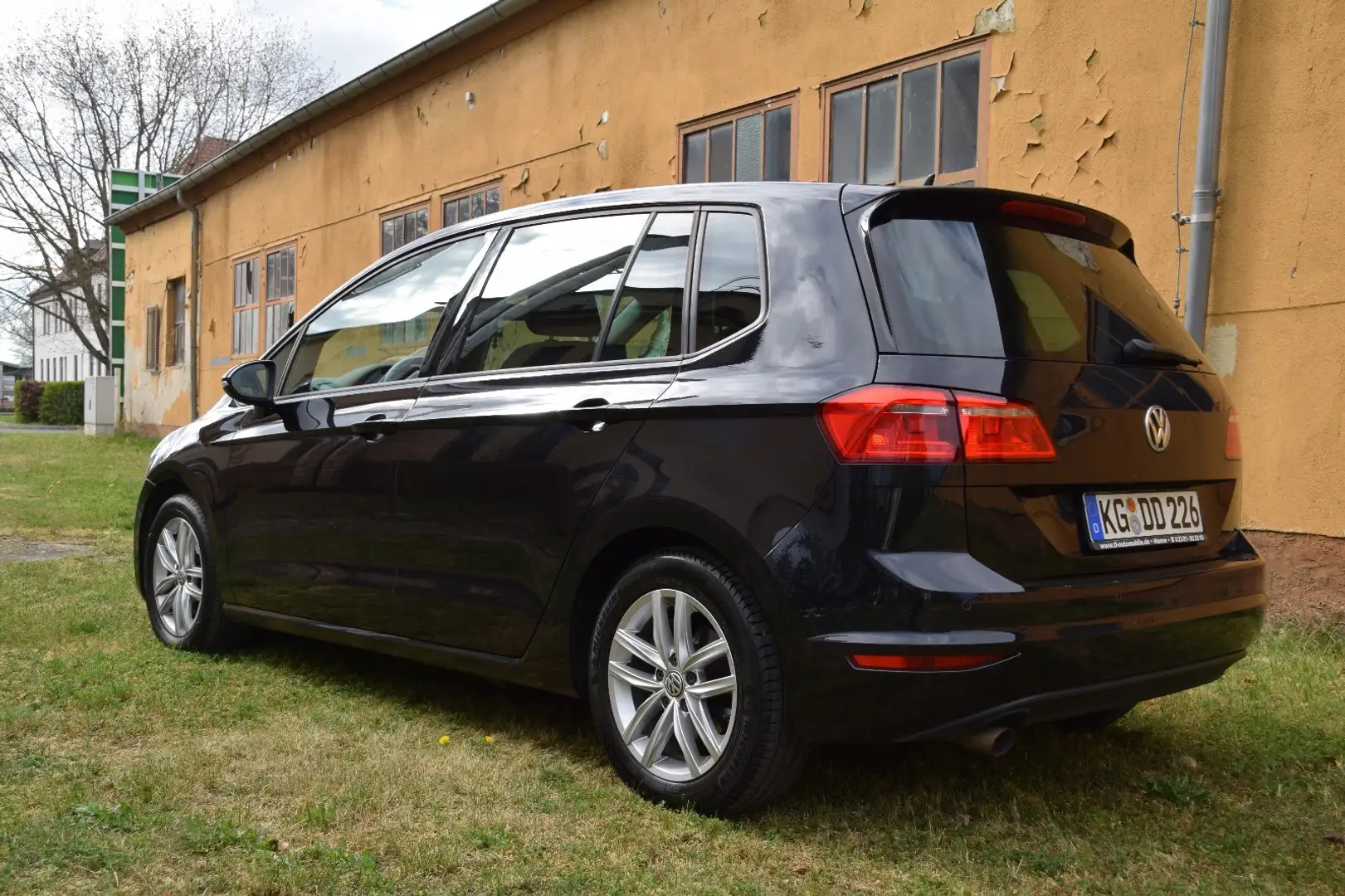 Volkswagen Golf Sportsvan 1.6 TDI (BlueMotion Technology) DSG Comfortline - 2