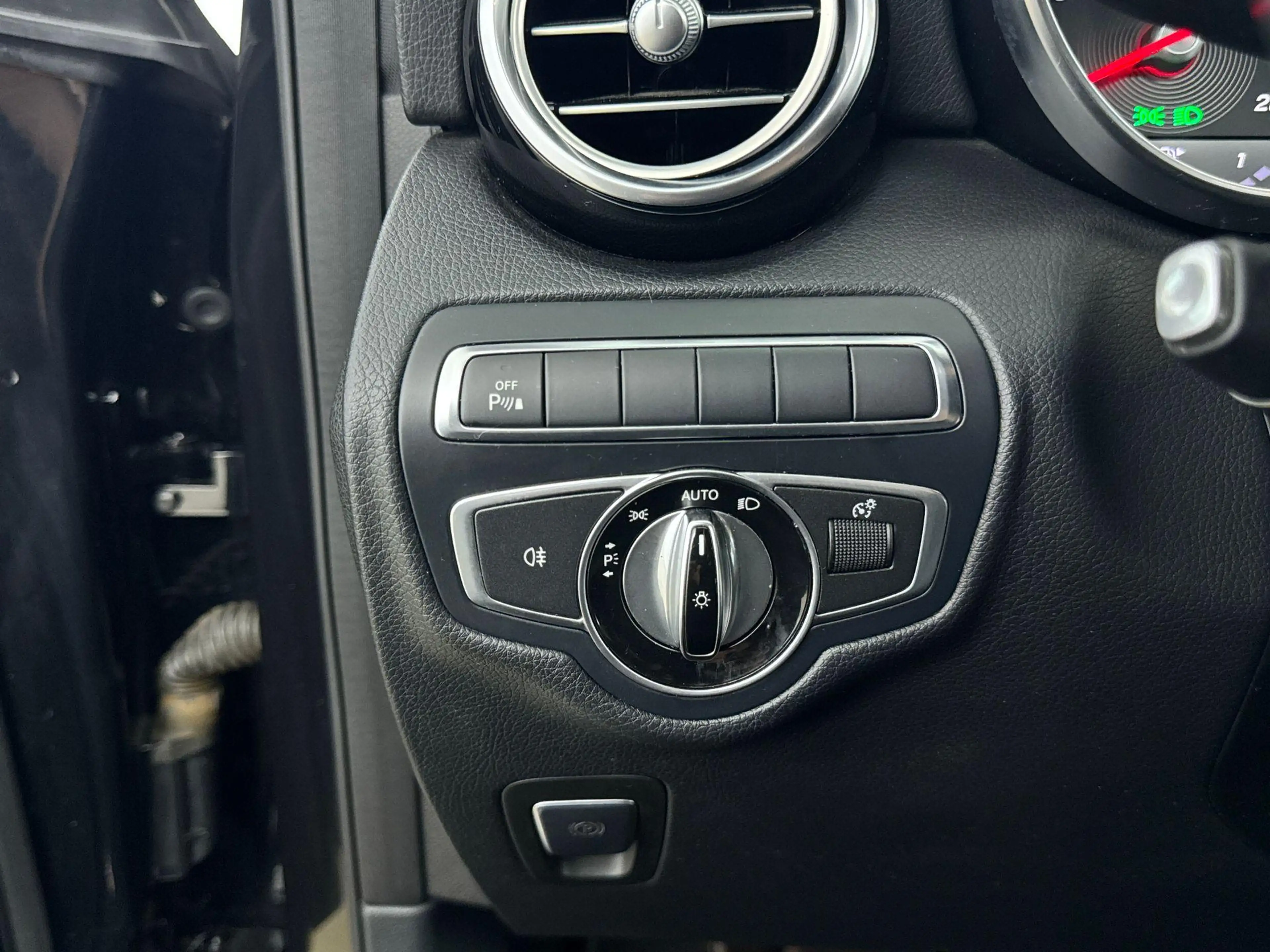 Mercedes-Benz GLC 250 GLC Automaat 4MATIC AMG Line | Nightpakket | Air B — photo 11