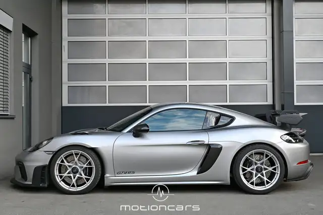 Porsche 718 Cayman GT4 RS 4.0 GT4 RS Weissach Paket Ansicht 8