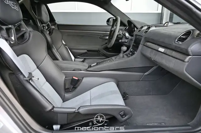 Porsche 718 Cayman GT4 RS 4.0 GT4 RS Weissach Paket Ansicht 14