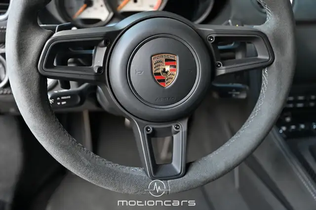 Porsche 718 Cayman GT4 RS 4.0 GT4 RS Weissach Paket Ansicht 16