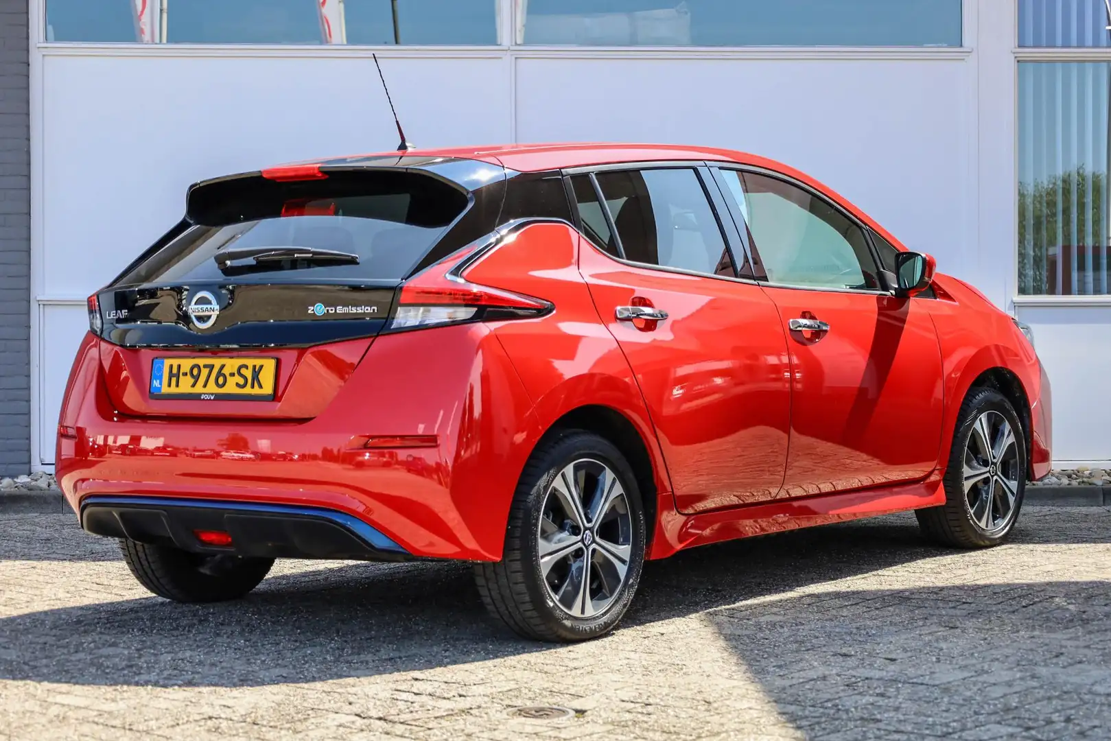 Nissan Leaf e+ 218pk N-Connecta 62 kWh | SoH 94% | Stoelverwar Rood - 2