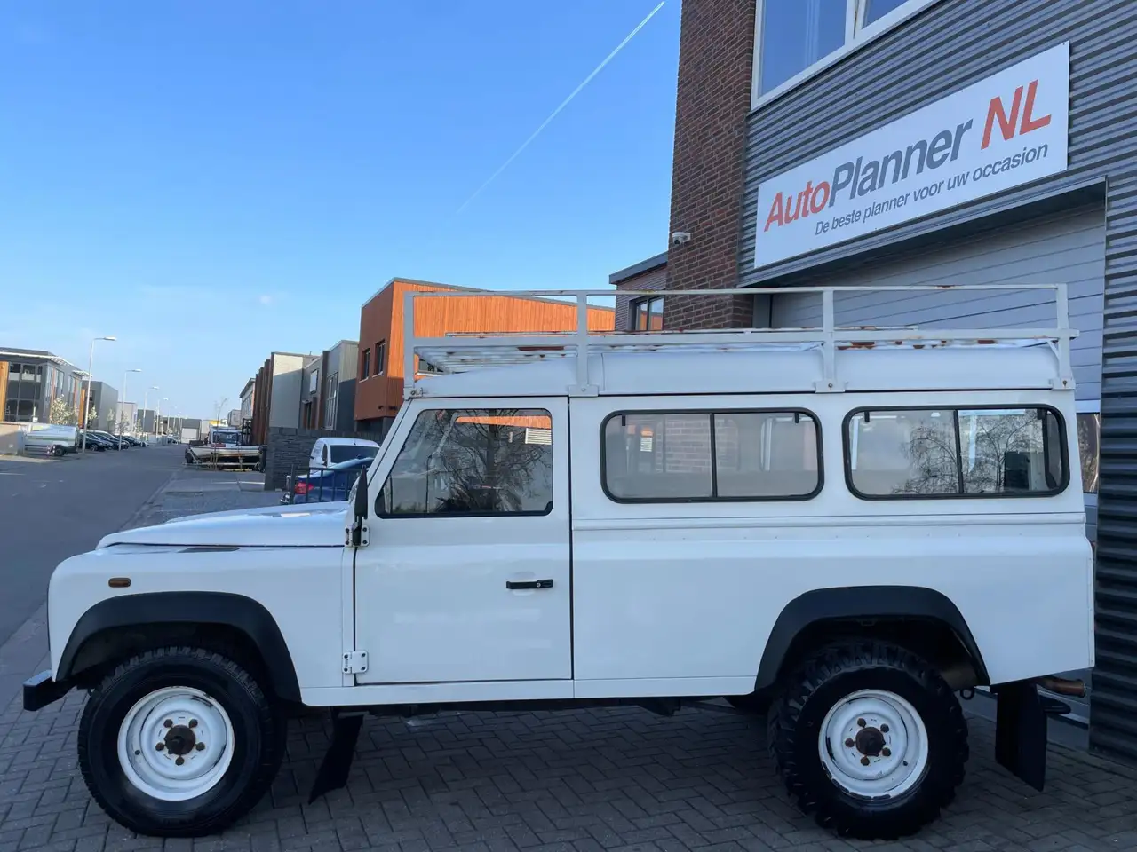 Land Rover Defender 2.5 Td5 110" County! 9-Persoons!, foto 7