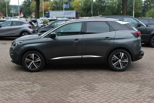 Peugeot 3008 view 7