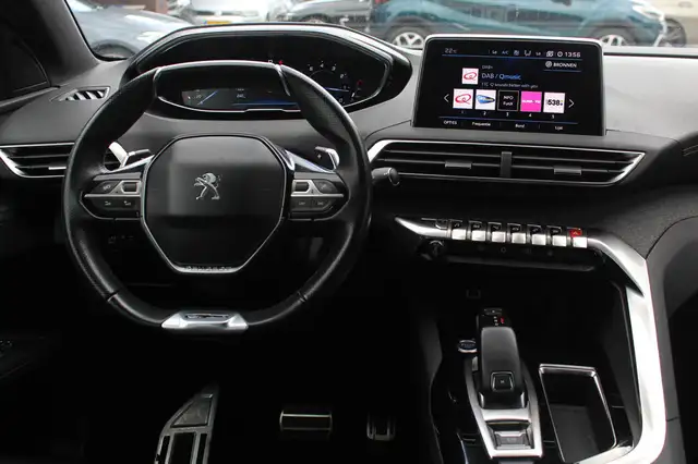 Peugeot 3008 view 9