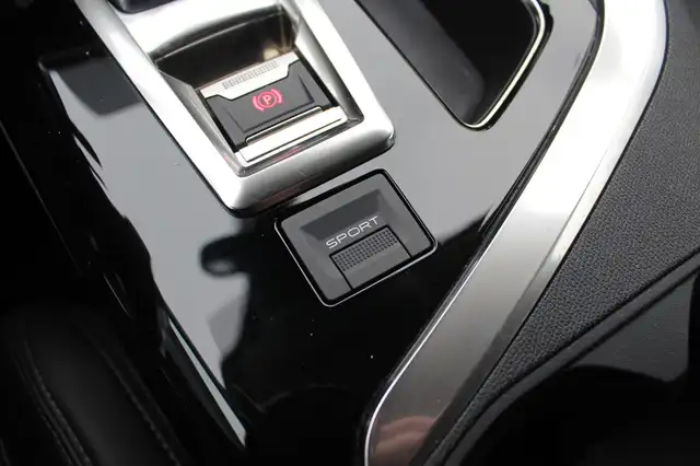 Peugeot 3008 view 29