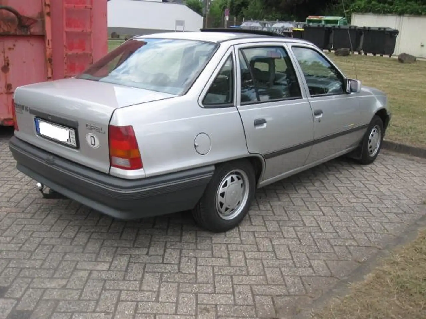 Opel Kadett Kadett e Miami Oldtimer TÜV neu Silber - 2