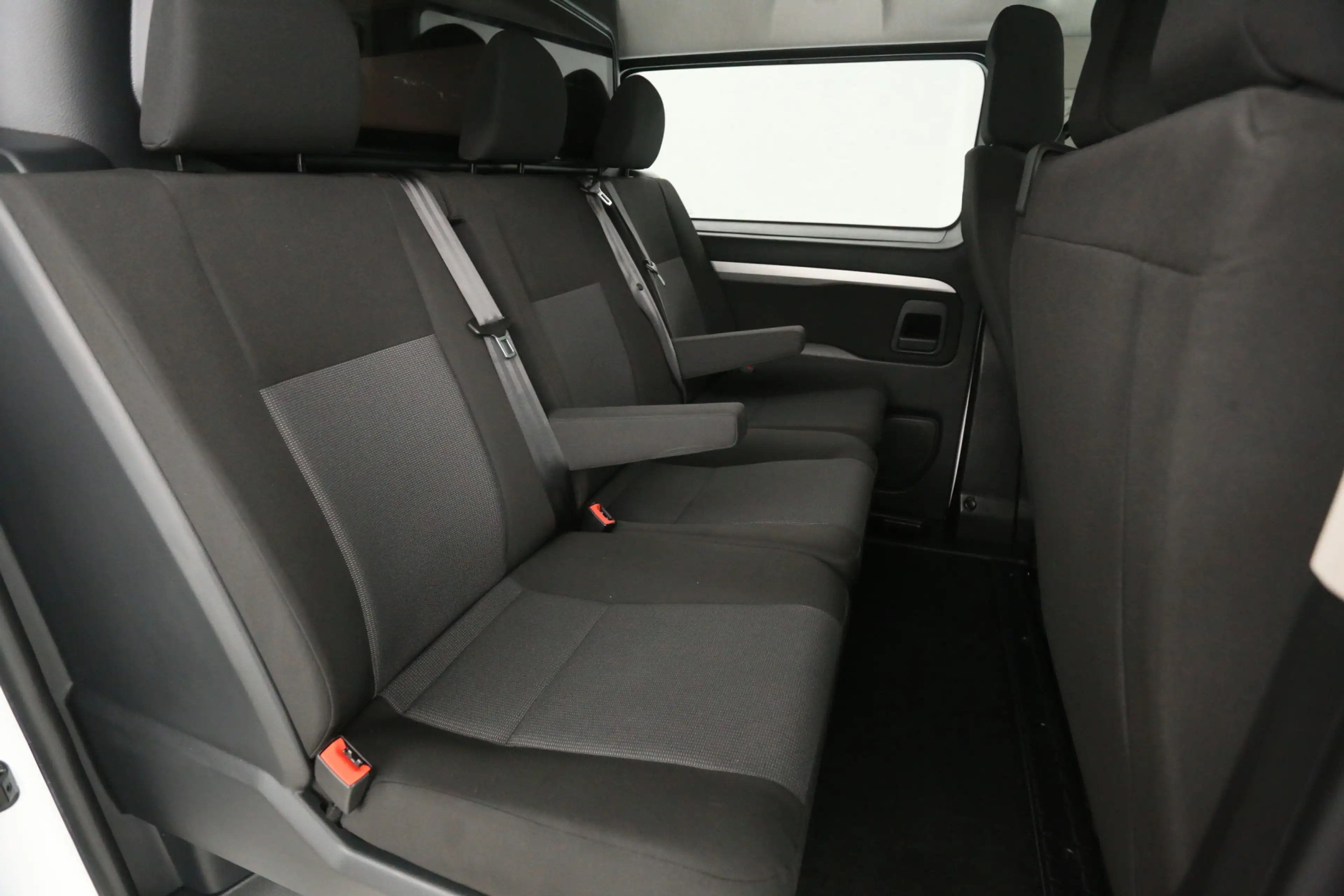 Citroen Jumpy Peugeot Expert 2.0 BlueHDI 145PK L3H1 | DC | 6 Zit — photo 11
