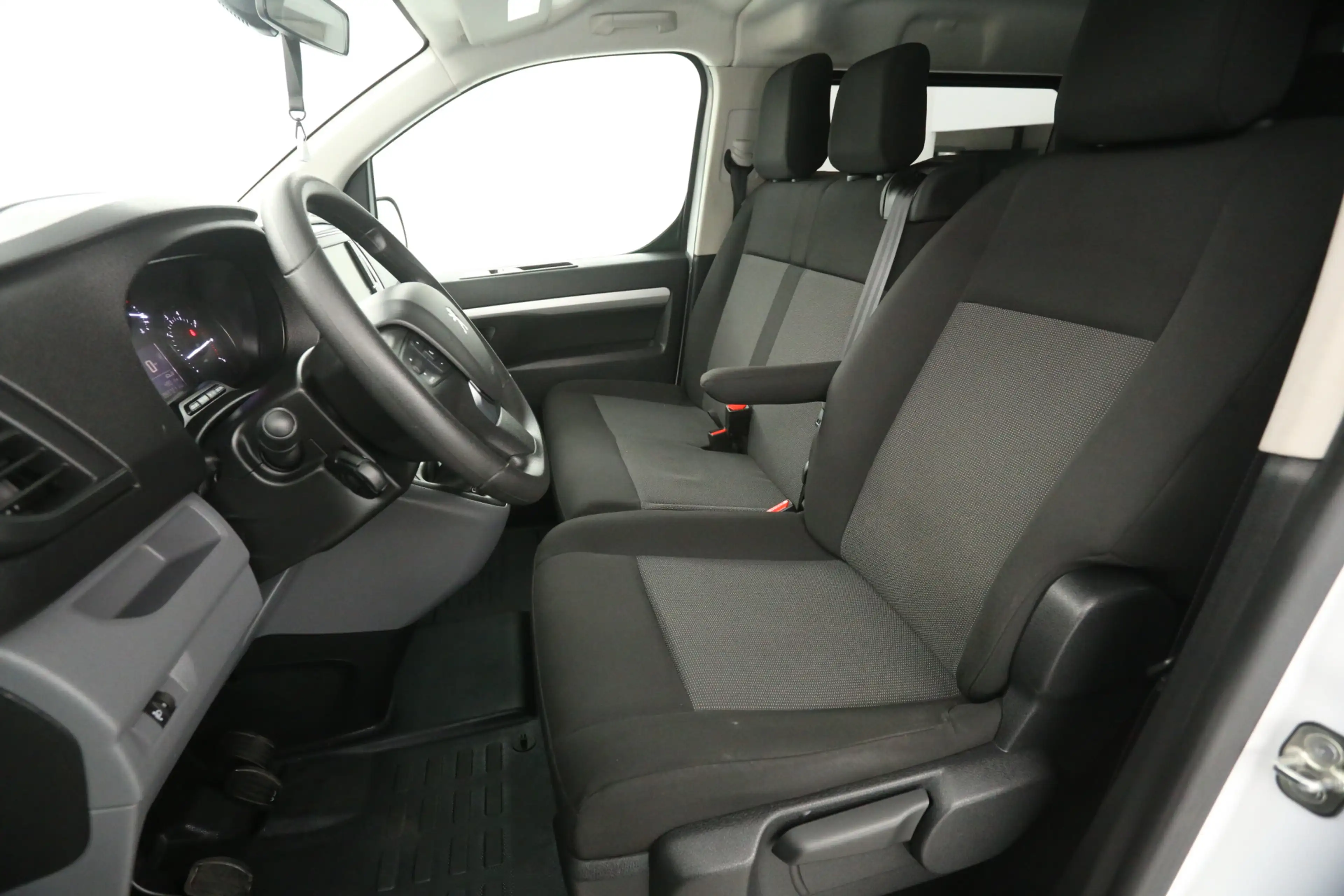 Citroen Jumpy Peugeot Expert 2.0 BlueHDI 145PK L3H1 | DC | 6 Zit — photo 9