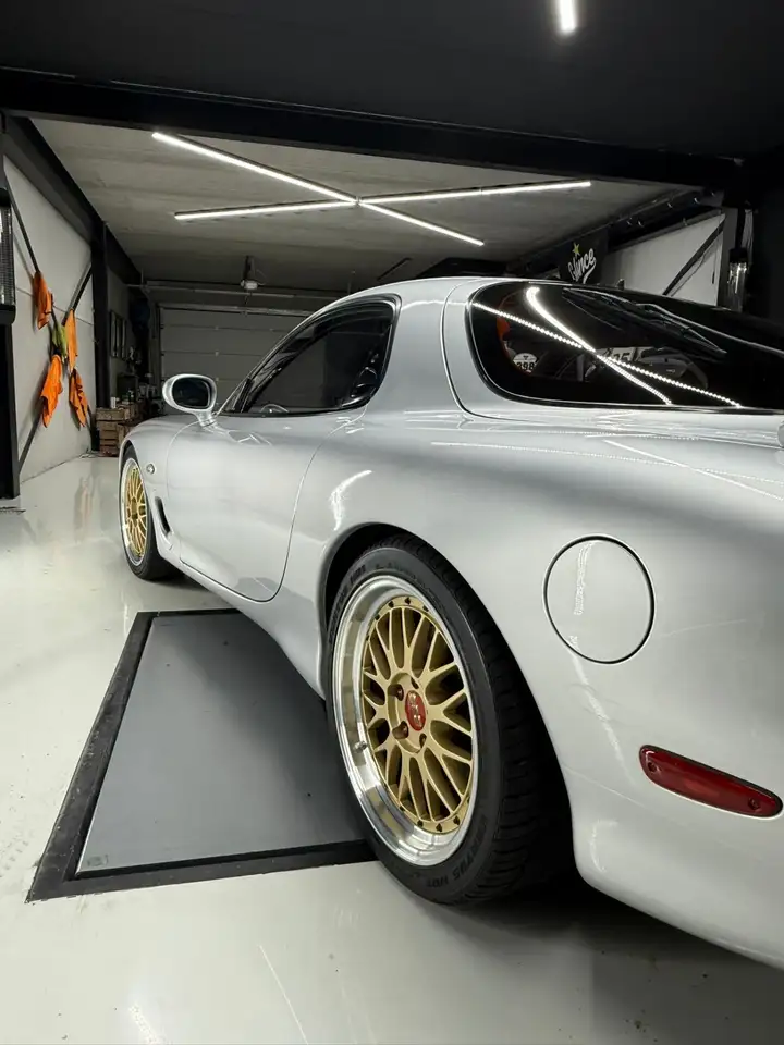 Mazda RX-7 FD, foto 3