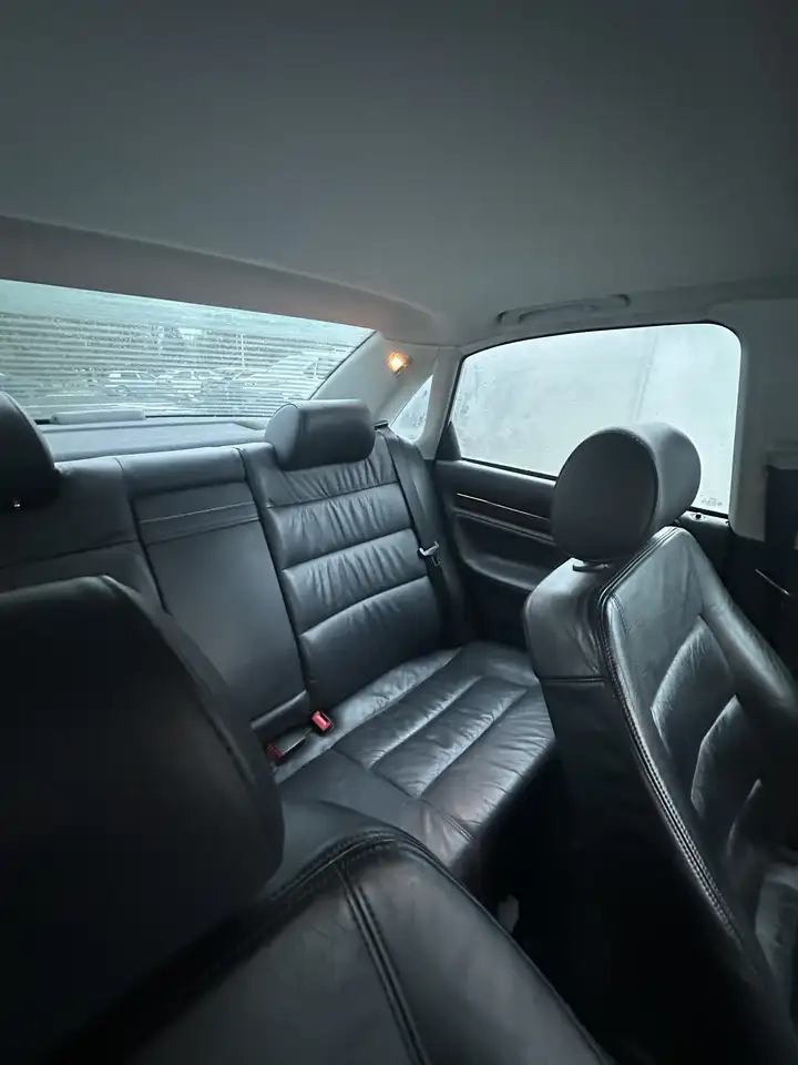 Audi A4 V6 - 2.4 L, foto 5