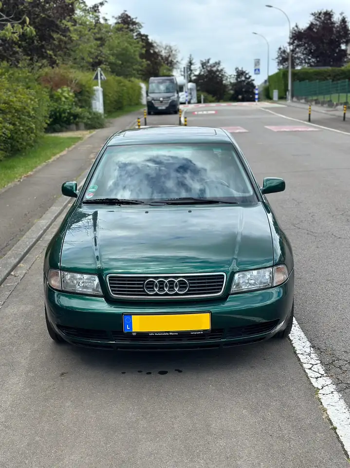 Audi A4 V6 - 2.4 L, foto 1