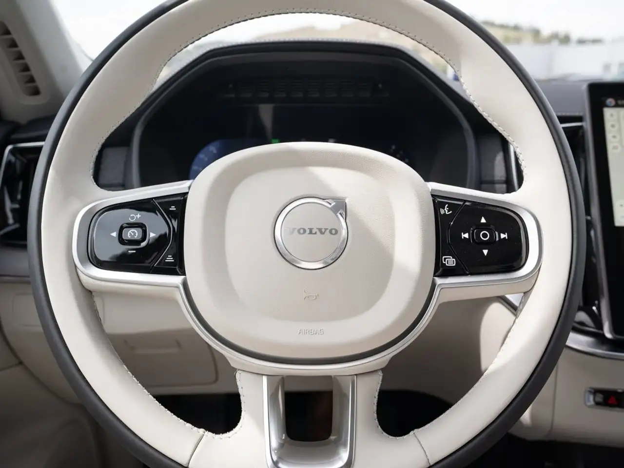Volvo XC90 снимка Volvo XC90