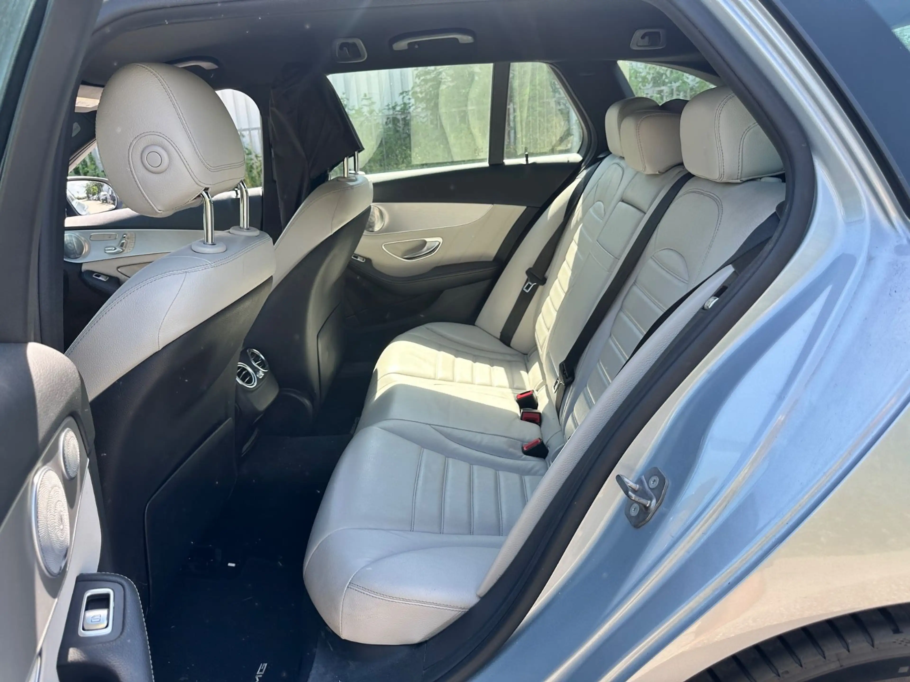 Mercedes-Benz C 250 d  AMG Line *Burmester*LED*Leder*360*AHK* — photo 7