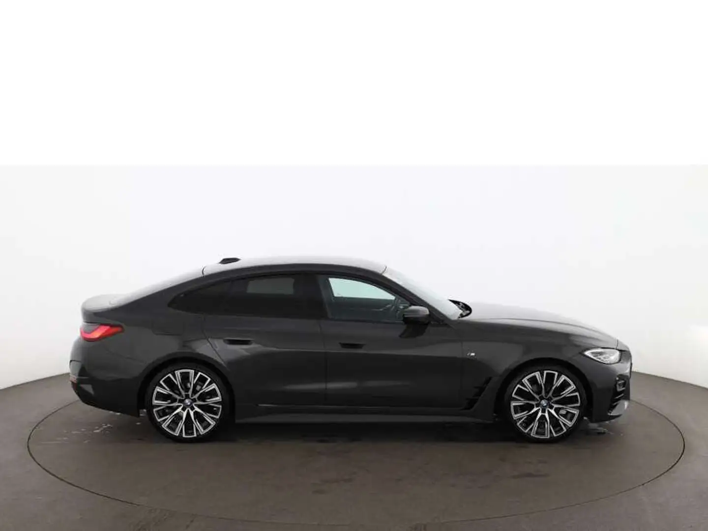 BMW 420 d Gran Coupe xDrive M-Sport Aut LED STANDHZG Grau - 2