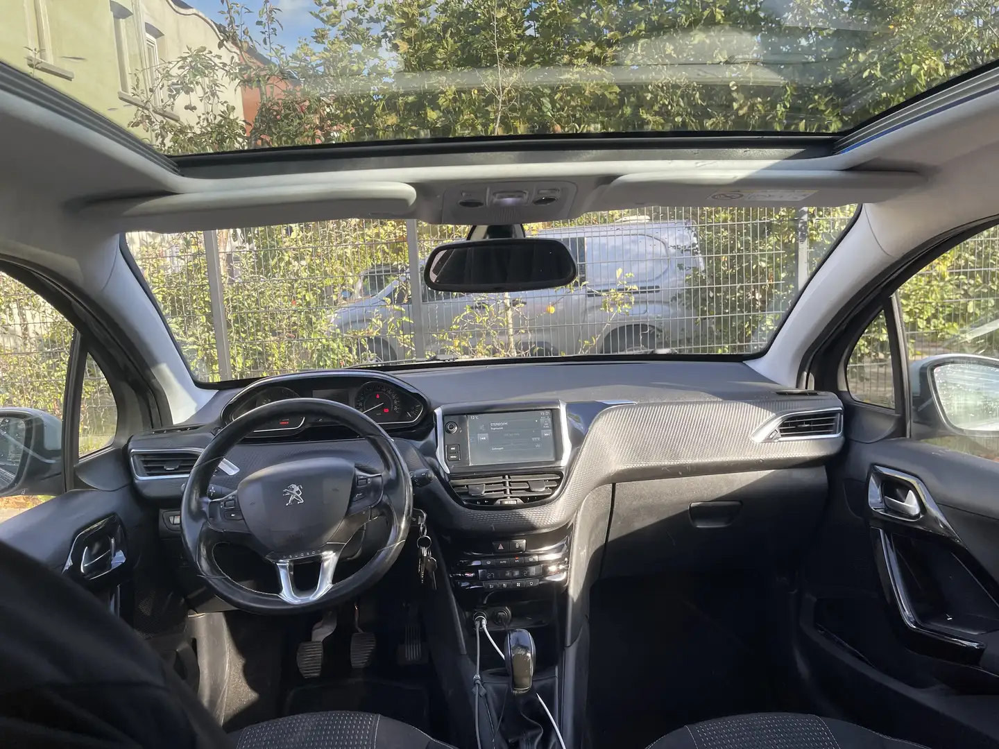 Peugeot 208 PureTech 82 Style - 1