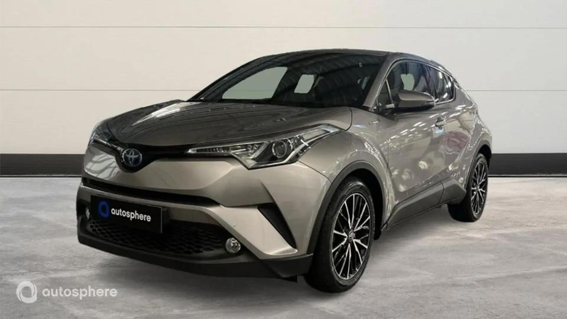 Toyota C-HR 122h Distinctive 2WD E-CVT - 1