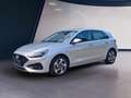 Hyundai i30 Advantage vAHK Navi LED DAB Kamera Winter 74 kW... Silber - thumbnail 1