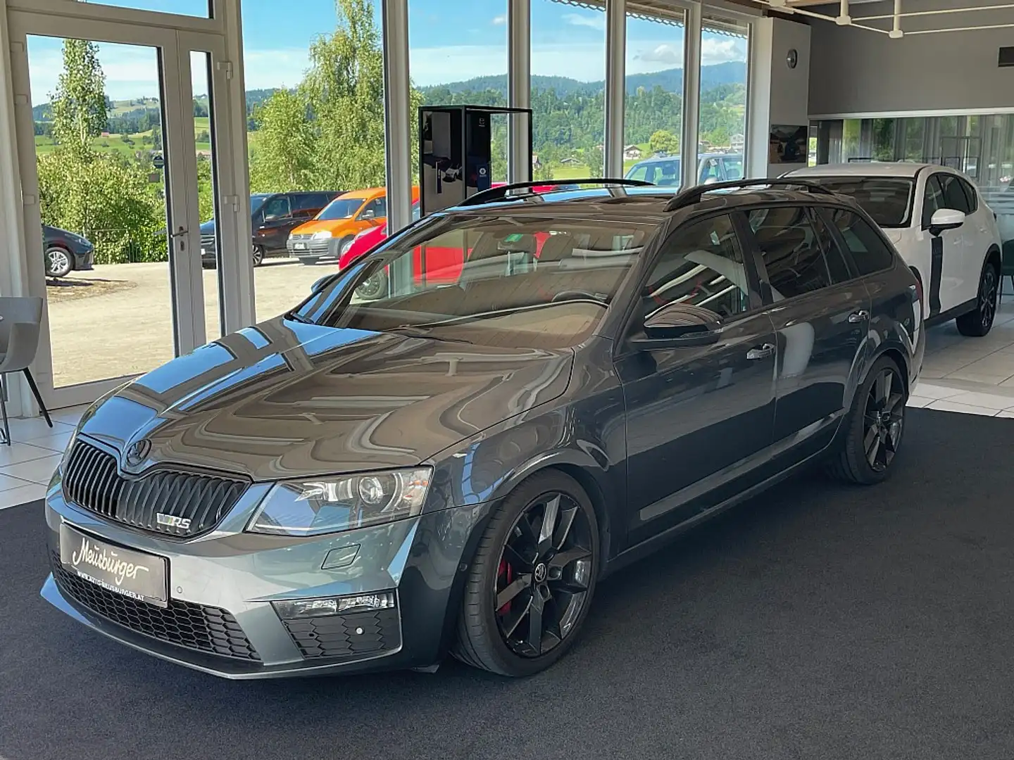 Skoda Octavia Combi RS 2,0 TDI Grau - 1
