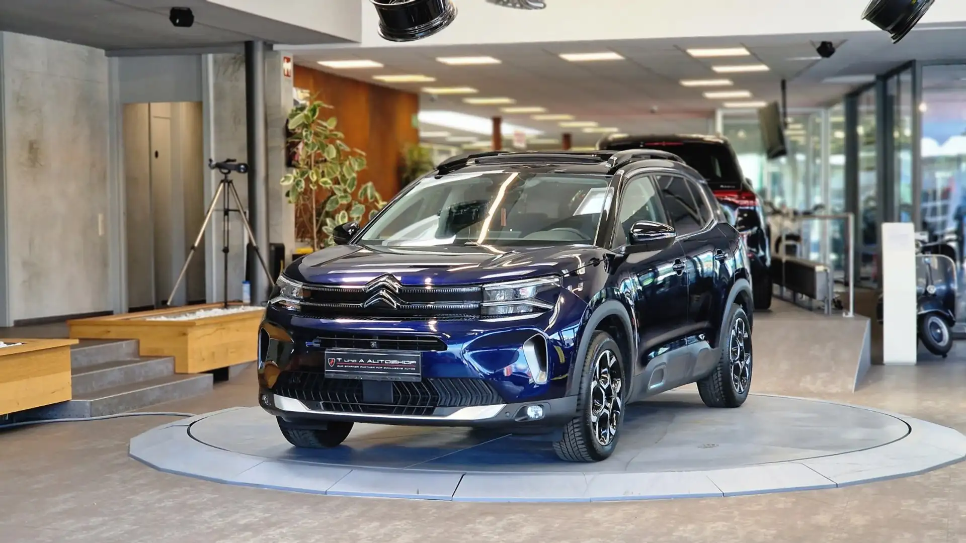 Citroen C5 Aircross BluHDI MAX 1-Hand Aut. *Pano*360°*Navi*18Zoll* Blau - 2