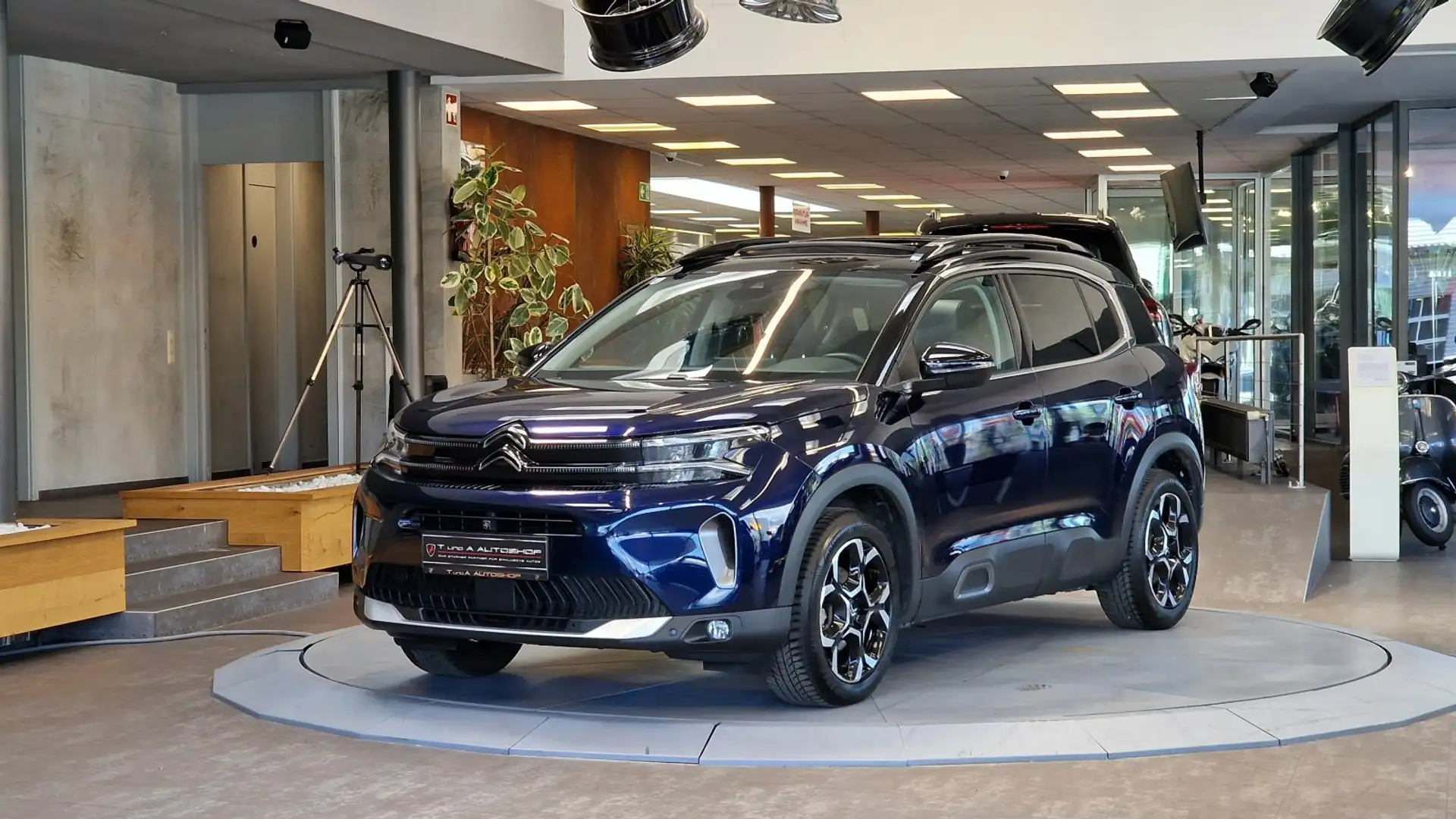 Citroen C5 Aircross BluHDI MAX 1-Hand Aut. *Pano*360°*Navi*18Zoll* Blau - 1