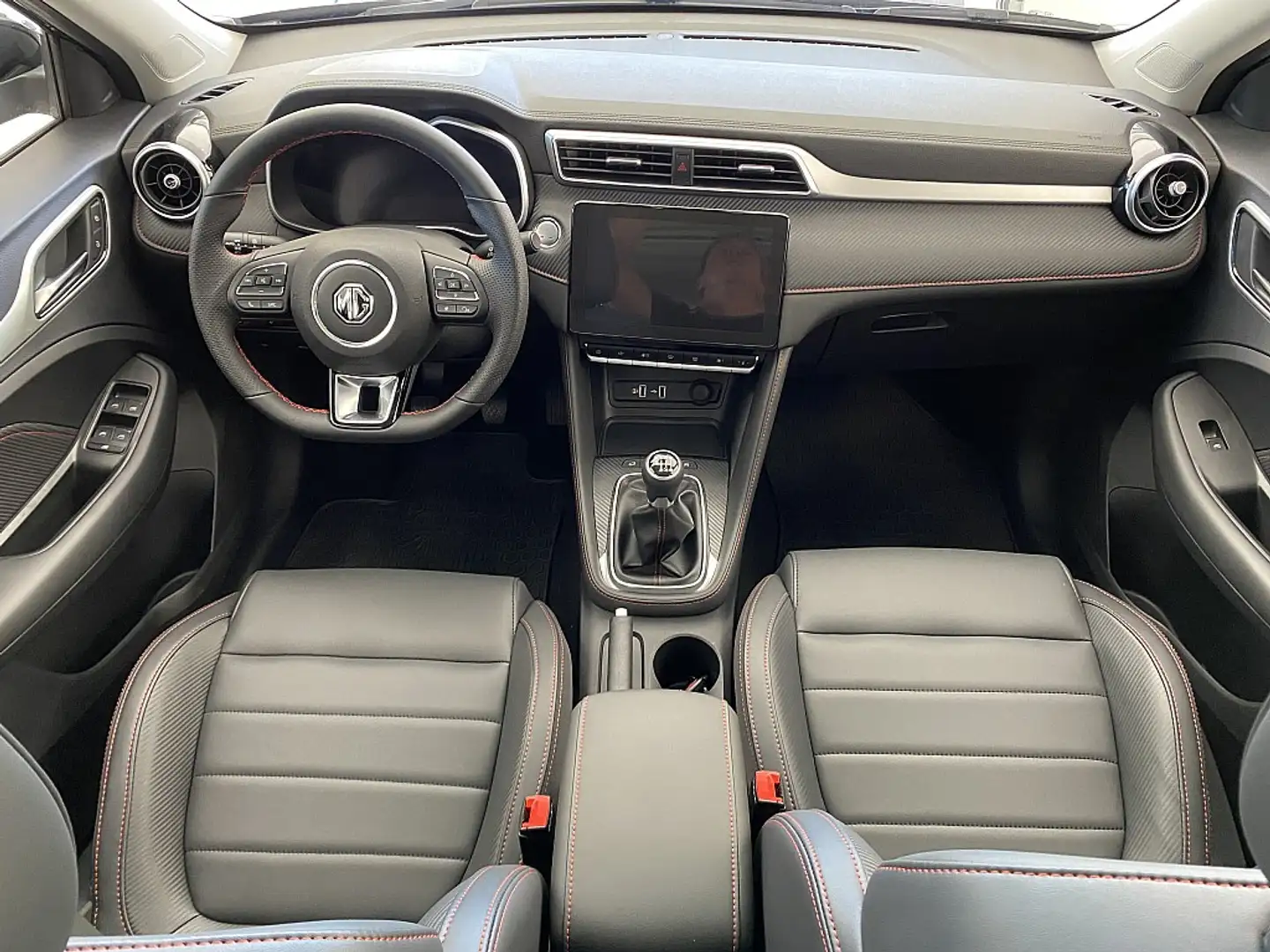 MG ZS **18.990,-  Luxury-Ausstattung  4Zylinder.106PS Blanco - 1