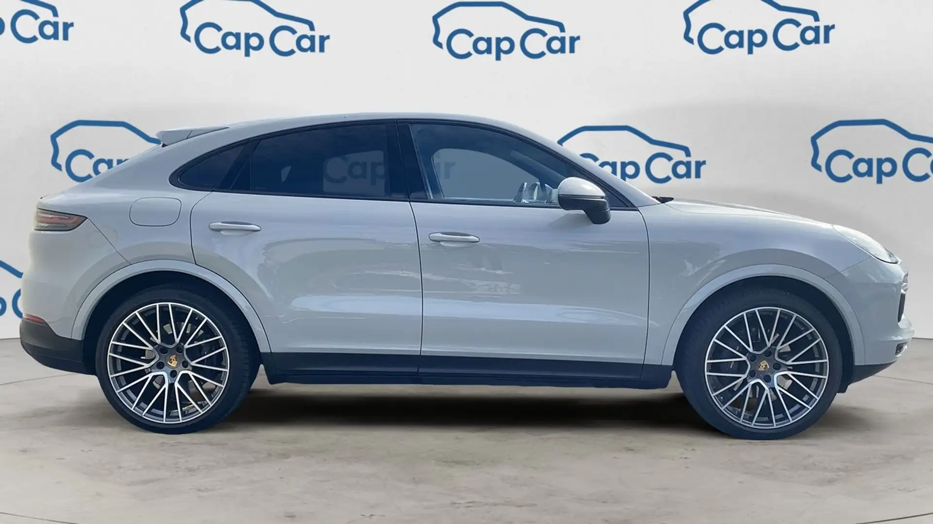 Porsche Cayenne E-Hybrid 2022 화이트 사진 4